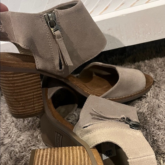 Toms Taupe Block Heel Sandals - Picture 6 of 7